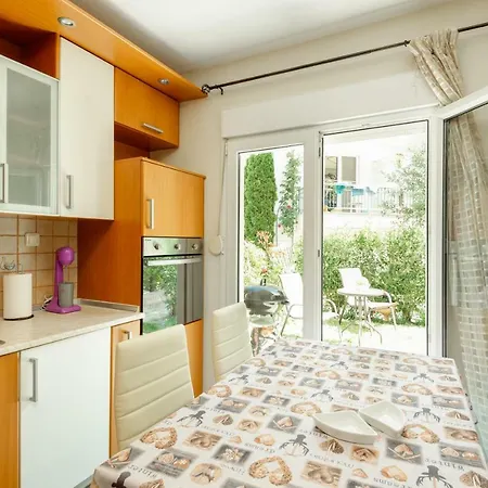 Apartment Luxury House For Seasons