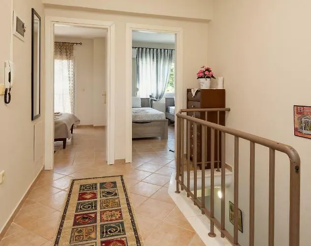 Luxury House For Seasons *